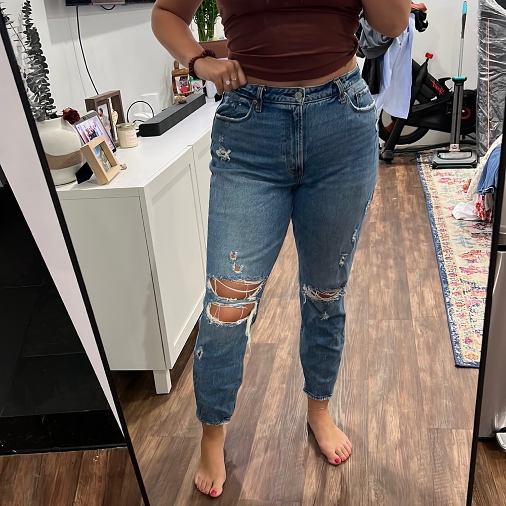 Abercrombie curve love jeans. Size 12. The mom high rise.